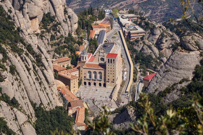 Amazing Barcelona To Montserrat Train&nbsp;Package